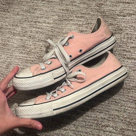 Pink Converse - Picture 2 of 7